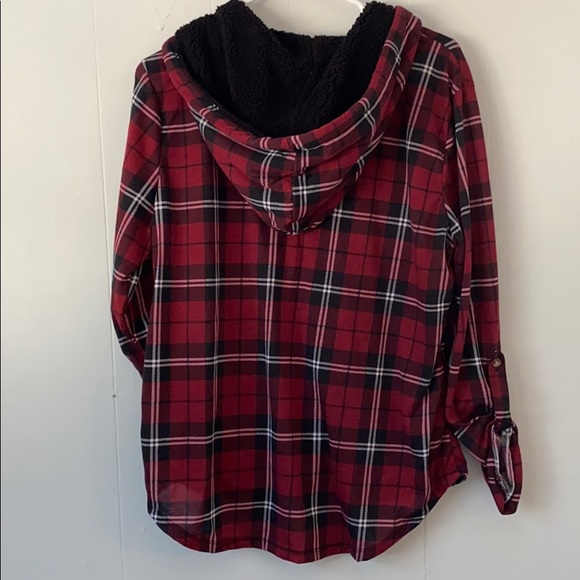 Blouse - Picture 2 of 3